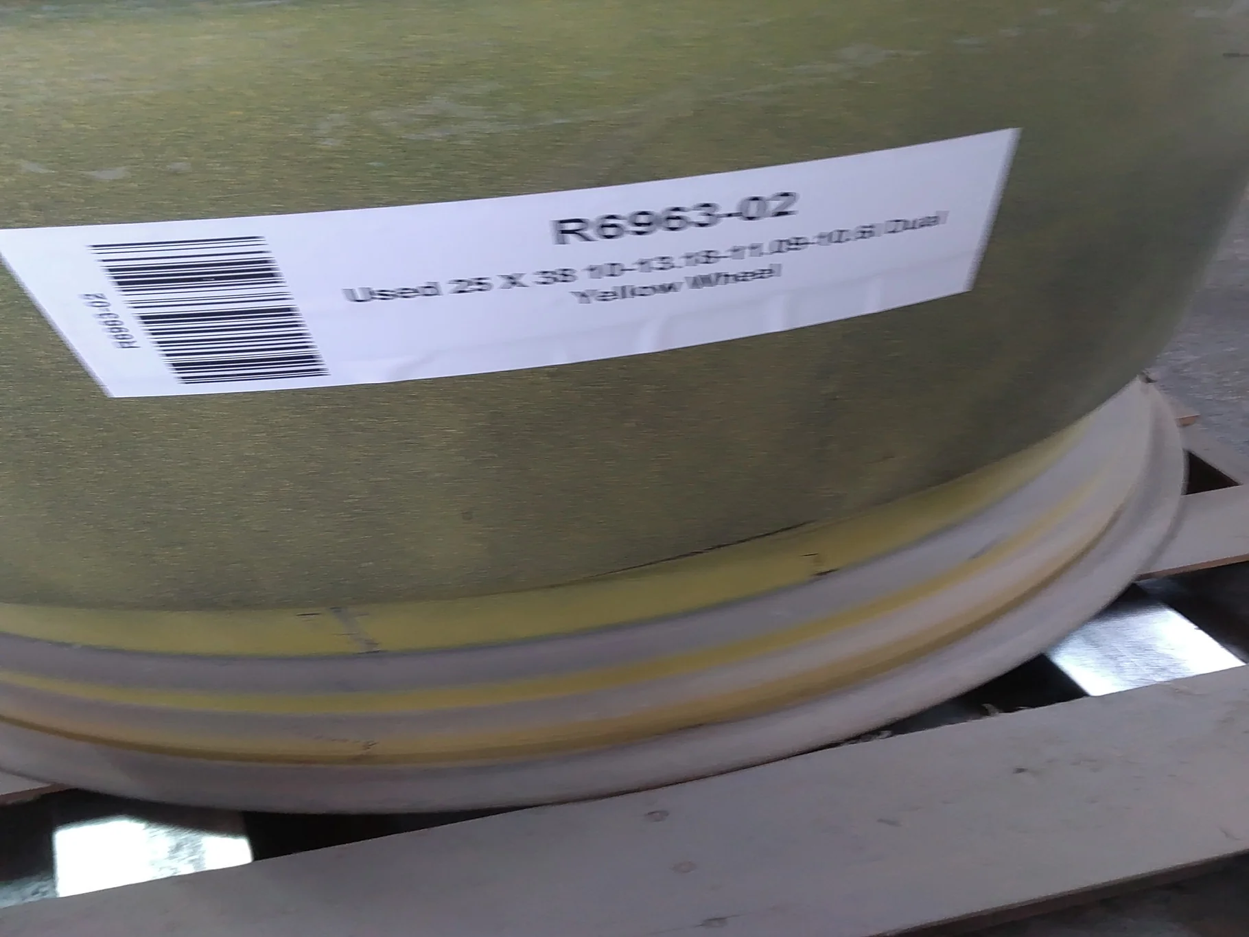 Used 25 X 38 10-13.18-11.09-10.6I Dual Yellow Wheel image 3