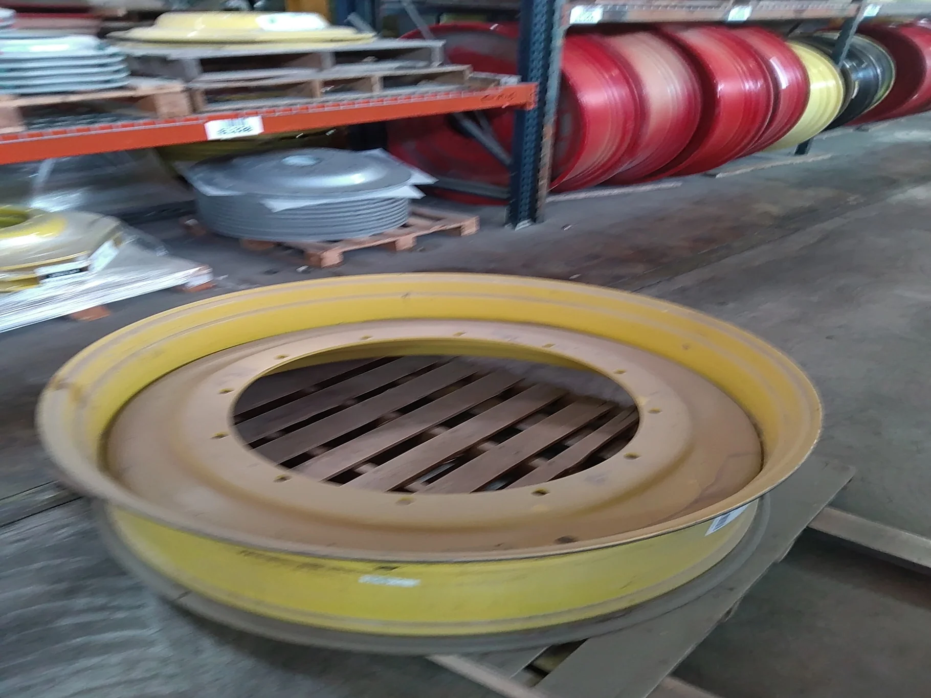 Used 15 X 50 GKN 12-32.04-30.07-2.81IN Sprayer Yellow Wheel