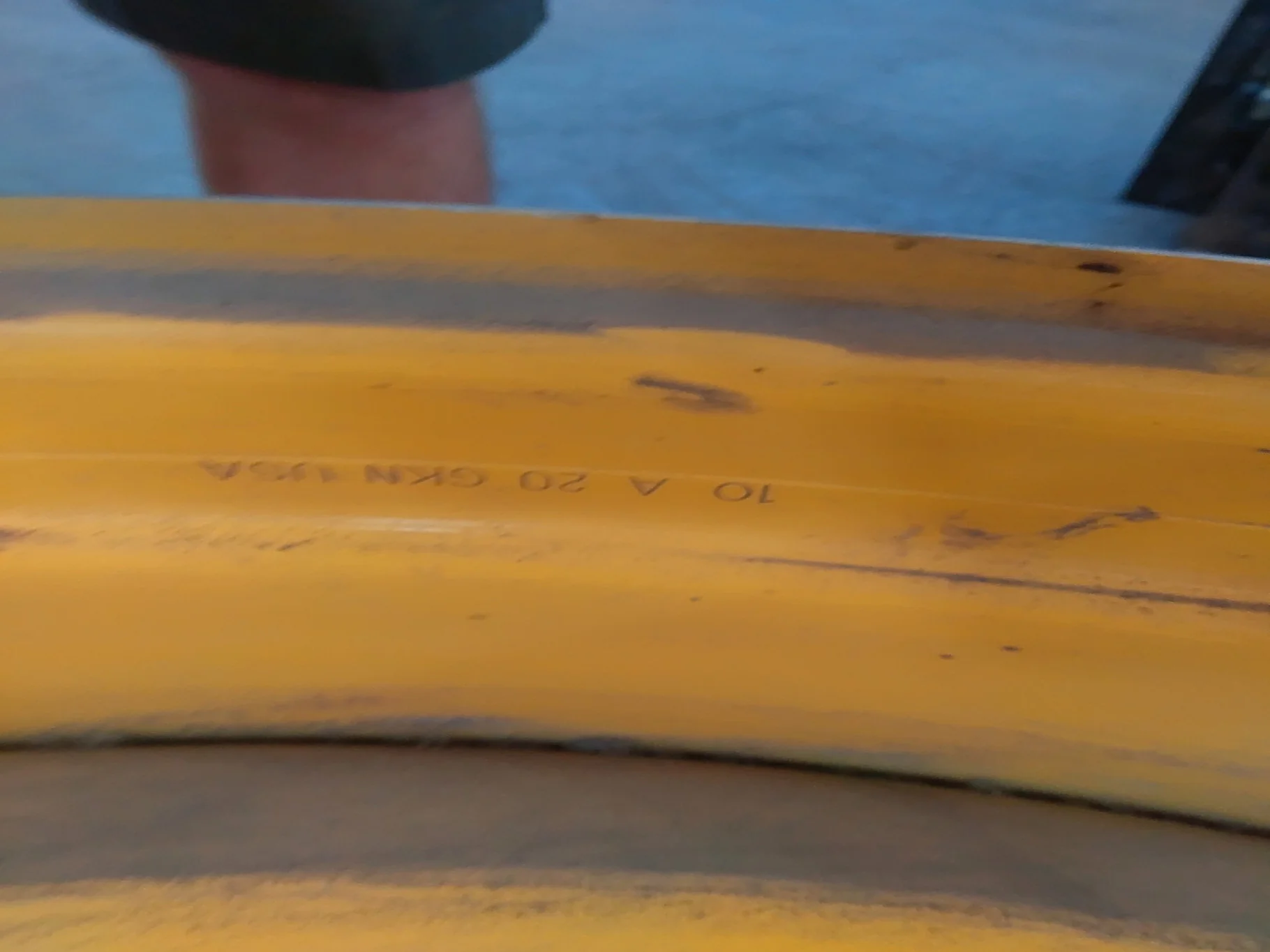 Used 15 X 50 GKN 12-32.04-30.07-2.81IN Sprayer Yellow Wheel image 4