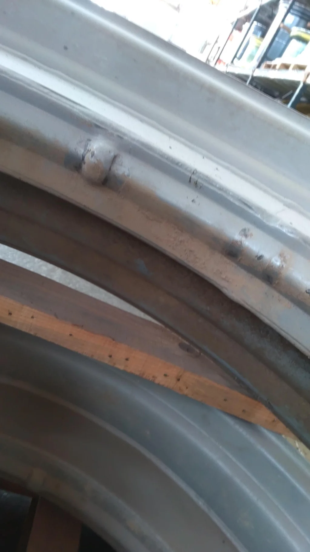 USED 12 X 46 SINGLE BEVEL SILVER WHEEL image 4
