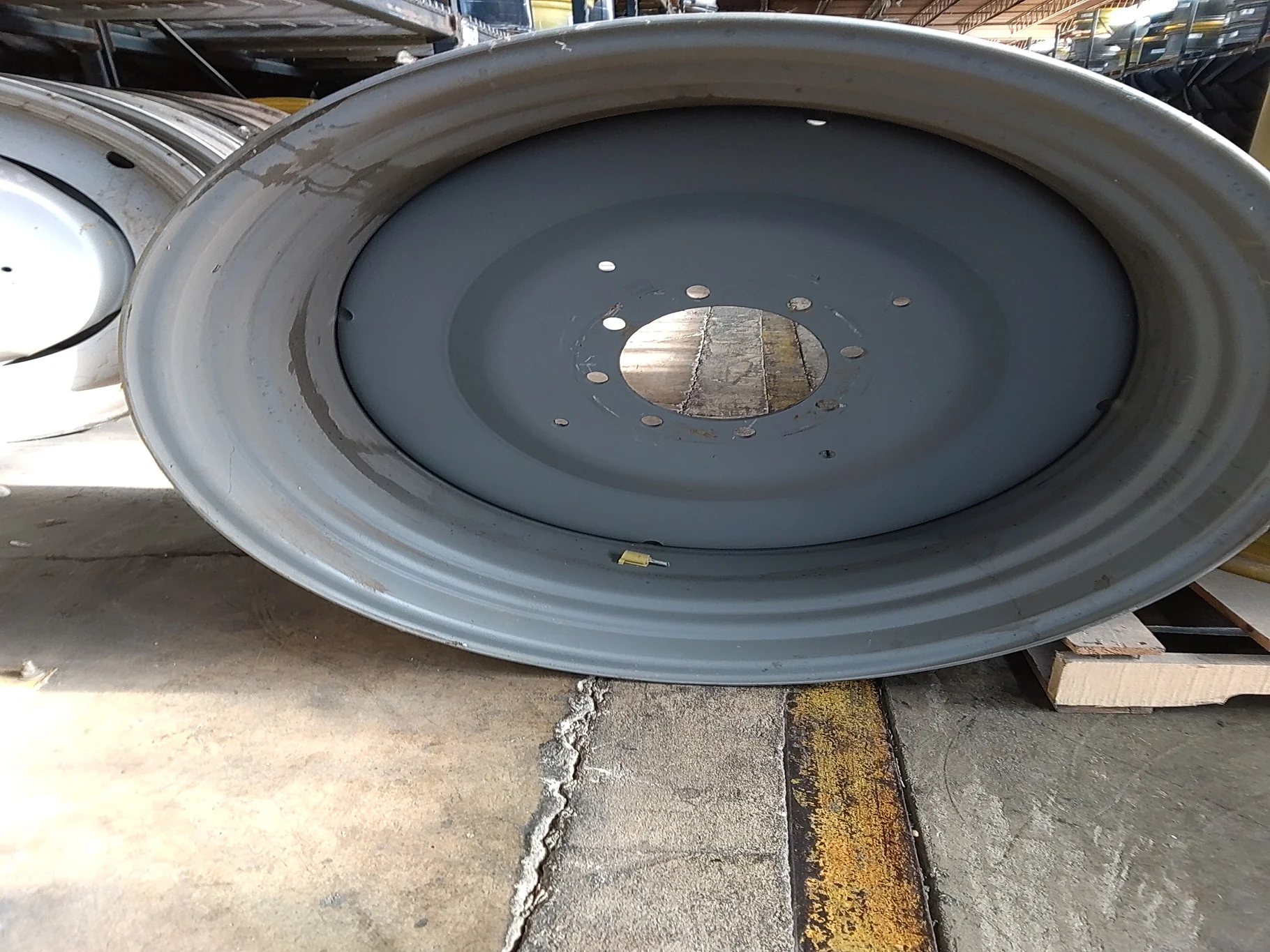 Take-Off 20 X 38 Moveero 8-10.82-8.78 Solid Case Silver Wheel image 3