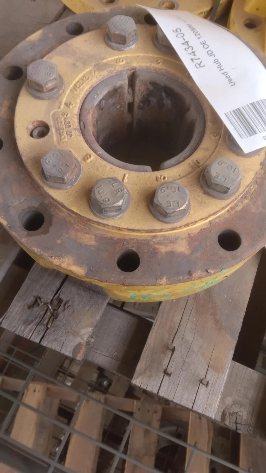 Used Hub JD OE 120MM 10 Bolt