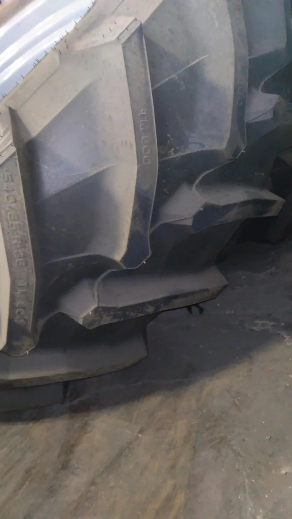 Take-Off 540/65R38 147D Trelleborg TM800 TL R-1W 95-100% on 16 X 38 image 2