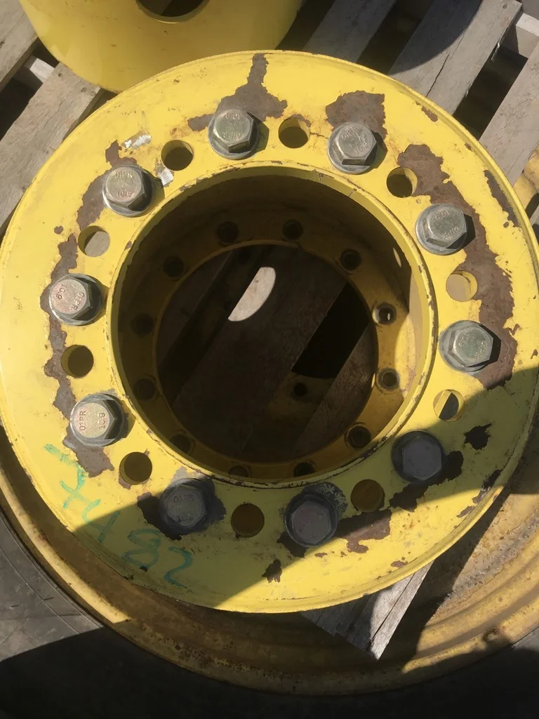 Used 18" 12 Bolt to10 Bolt Sprayer Extension Yellow image 2