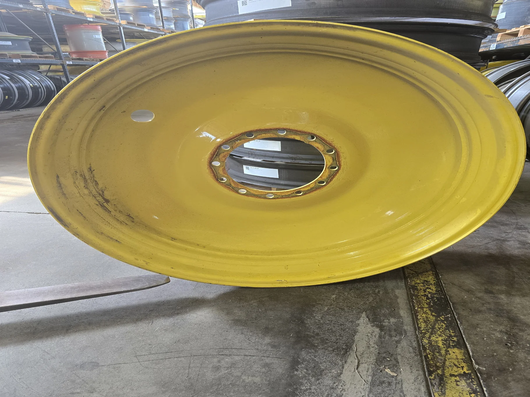 Used 13 X 46 12-13.976-11.857-1 Bubble Disc Yellow Wheel