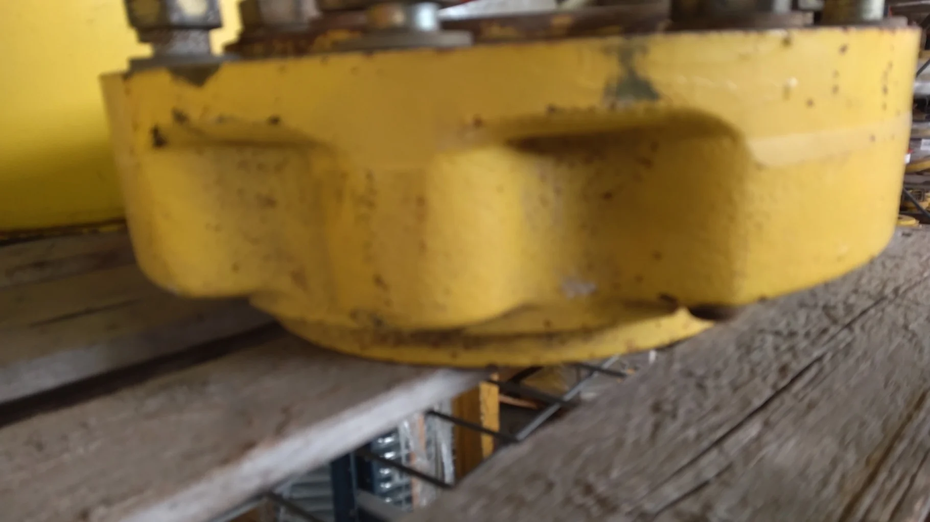 Used Hub 120MM 10 Bolt Yellow image 2