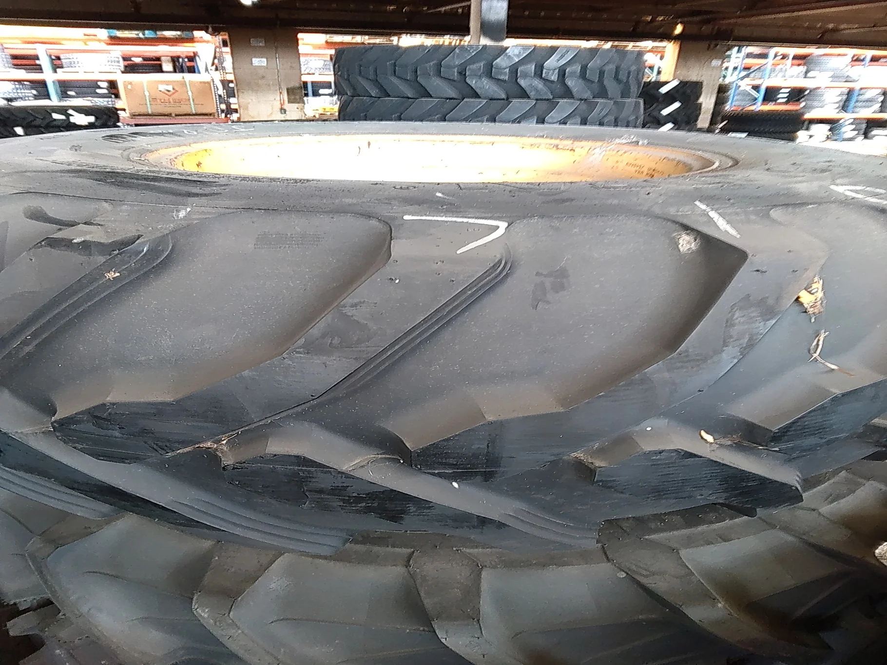 Take-Off 21L-24/12 Camso SLA R4 TL R-4 95-100% on 18 X 24 GKN 8-8-6 Backhoe Yellow Wheel (Assembly)