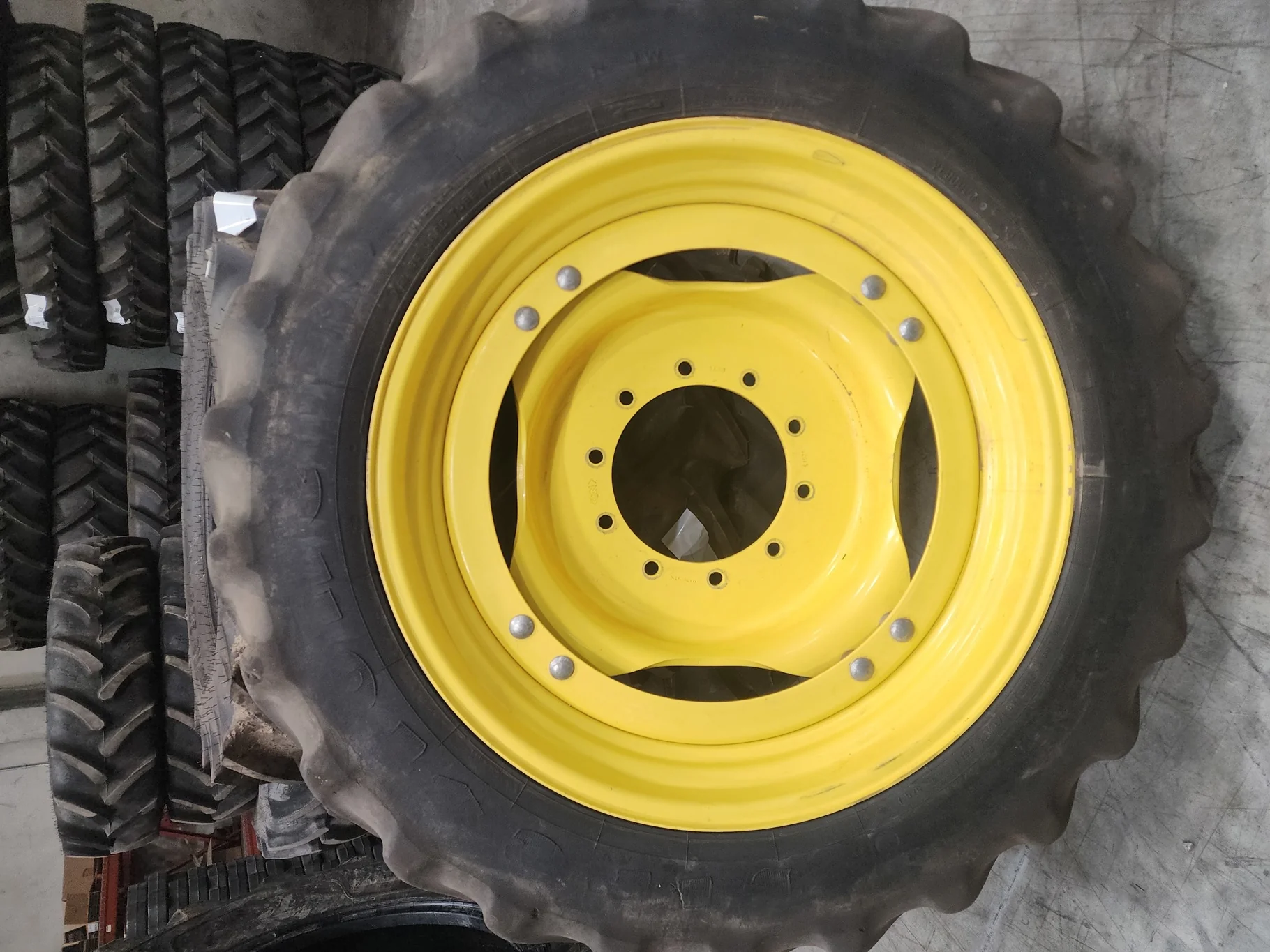 Used 320/85R34 133B Firestone Radial 9000 TL R-1W 2 20-25% on 10 X 34 GKN 10-13.19-11.07 4/2 Rail Ye
