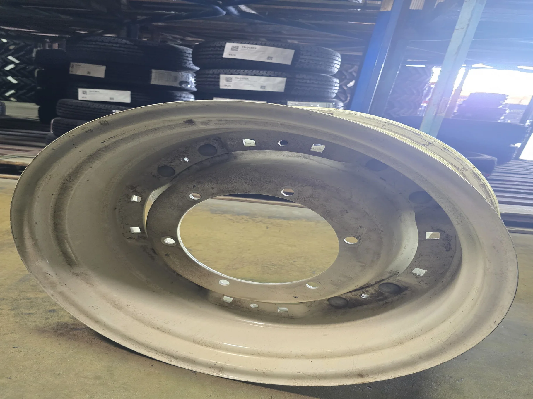 Take-Off 10 X 24 6-11.22-9.853 Waffle 2 Bolt White Wheel w/ Disc image 3