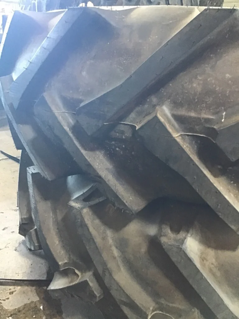 Take-Off 16.9-30 130A8 Galaxy 324 TL R-1 95-100% on 14 X 30 (15 X 30) GKN 8-8-5.94 (4" Draw) 8 Clamp image 4