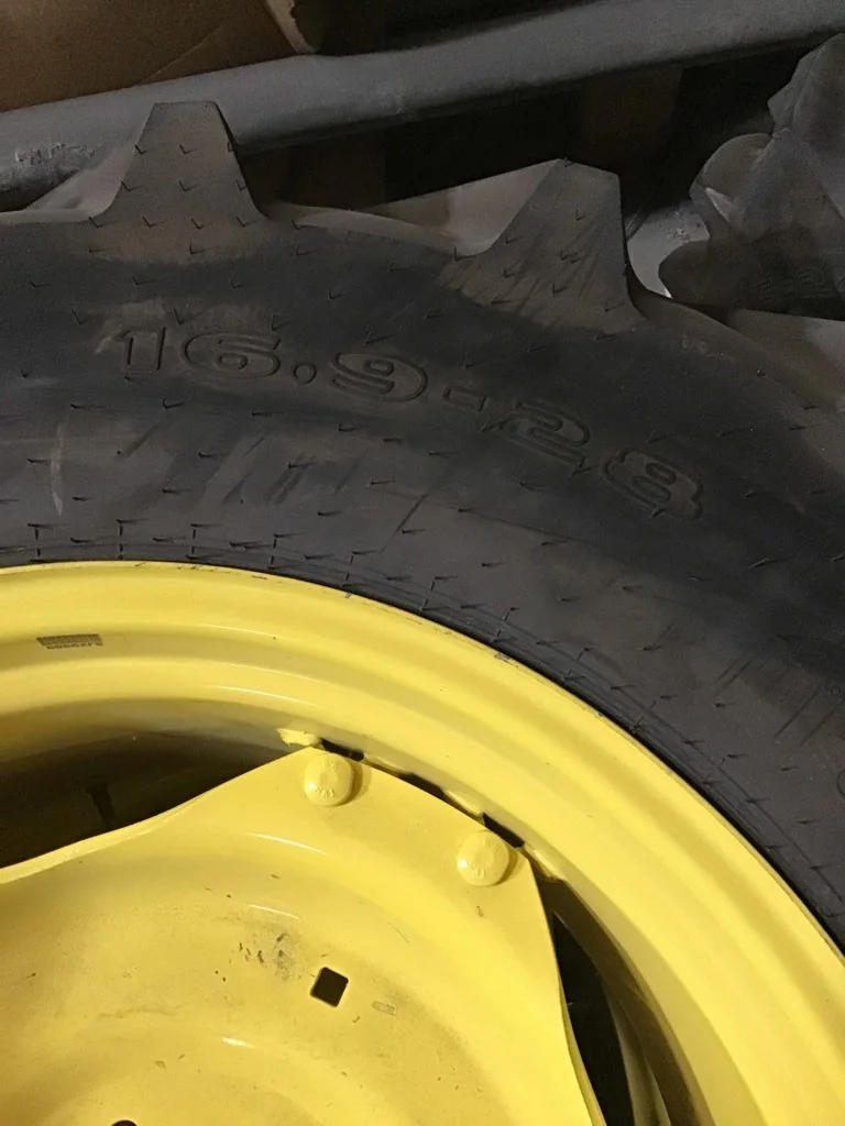 Take-Off 16.9-28/6 Galaxy Agritrac II TL R-1 95-100% on 15 X 28 GKN 8-8-6 4/2 Clamp Yellow Wheel w/ image 2