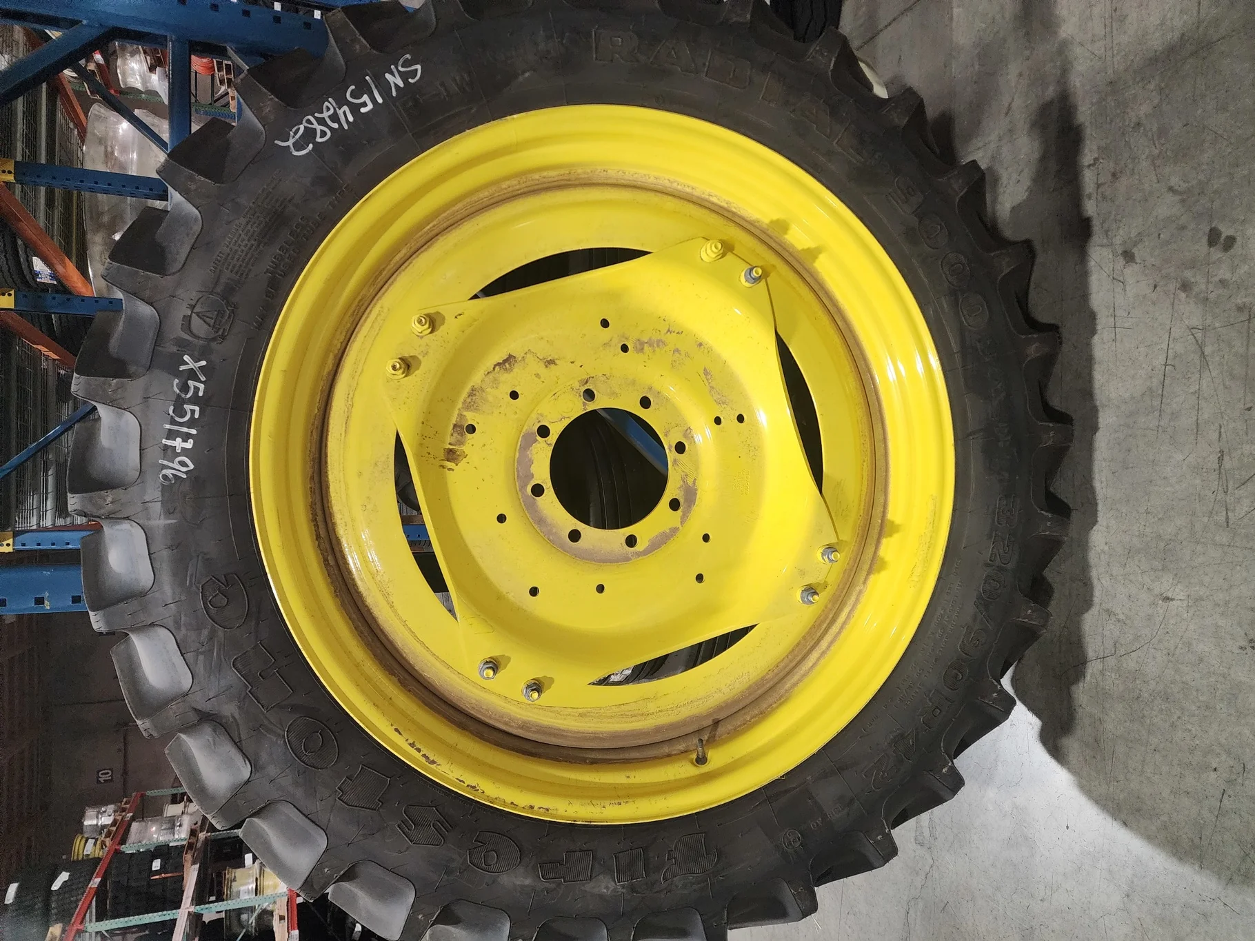 Take-Off 320/90R42 139B Firestone Radial 9000 TL R-1W 95-100% on 10 X 42 GKN 8-10.82-8.78 4/2 Rail Y image 4
