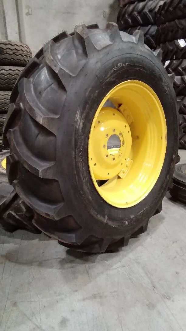 Take-Off 16.9-30/6 Galaxy Agritrac II TL R-1 95-100% on 15 X 30 GKN 8-8-6 4/2 Square Clamp Yellow Wh
