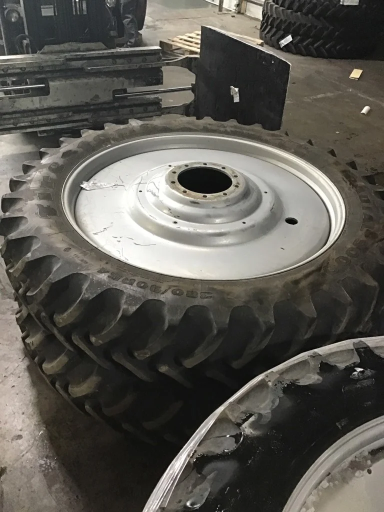 Used 380/90R54 152A8 Firestone Radial 9000 TL R-1W 85-90% on 12 X 54 10-13.18-11.09-8.63 Dual Silver image 3