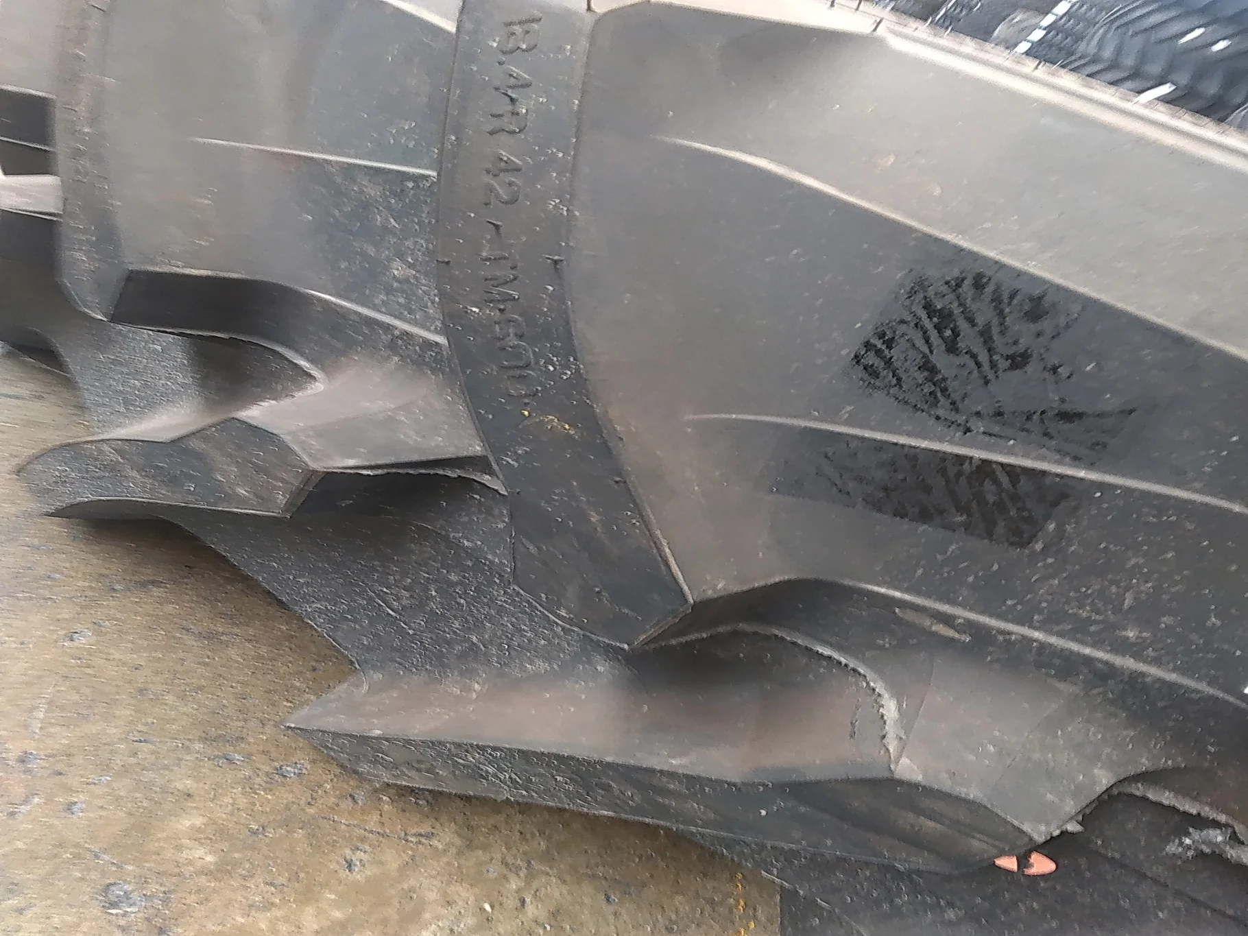 Take-Off 480/80R42 151B Trelleborg TM600 TL R-1W 95-100% image 3