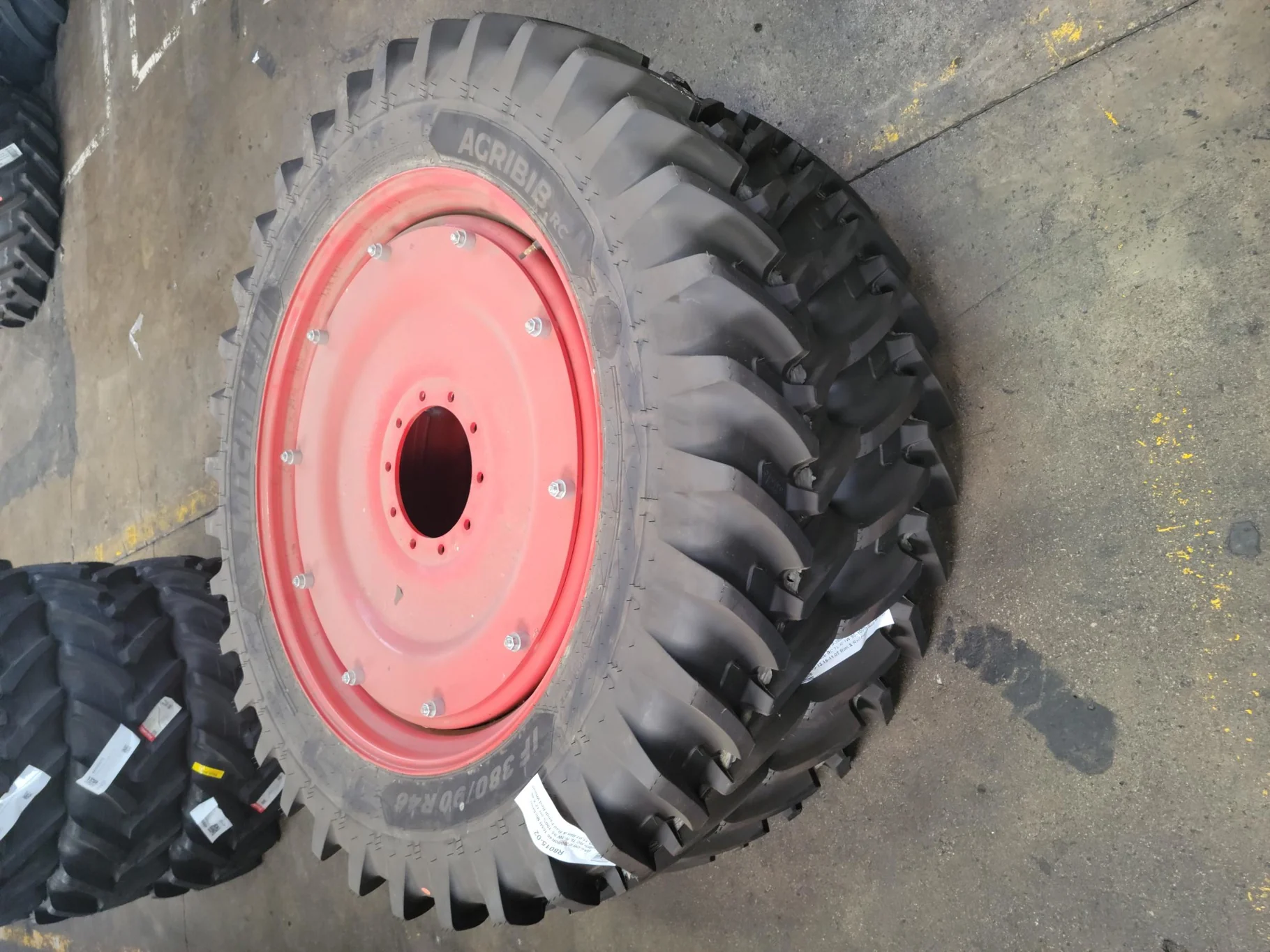 Take-Off IF380/90R46 165B Michelin Agribib RC TL R-1W 95-100% on 12 X 46 10-13.19-11.07 Rim & Rail F