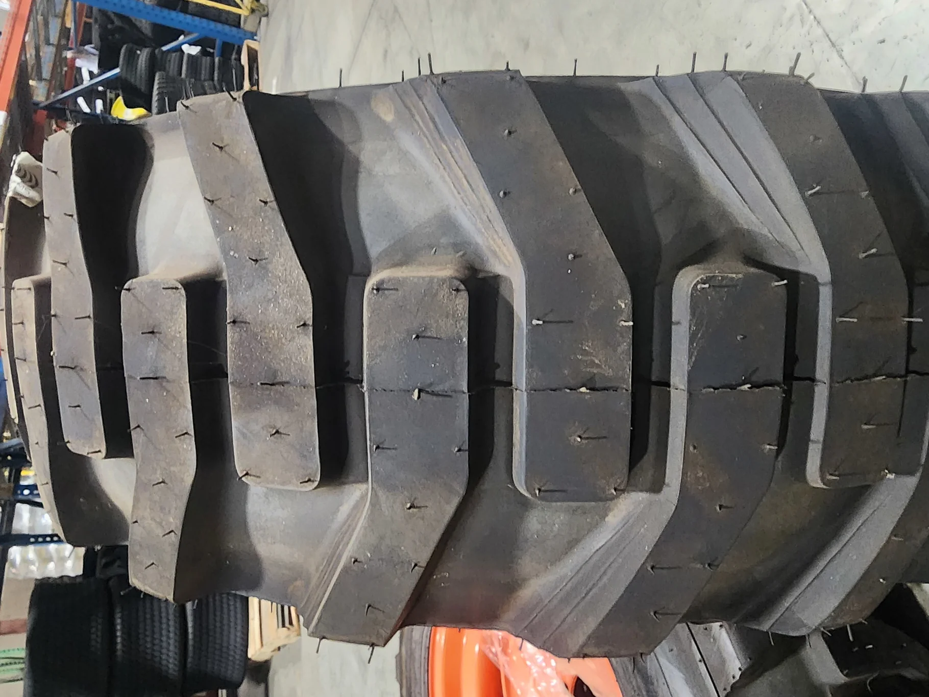 Take-Off 10-16.5/6 Galaxy XD2010 TL R-4 95-100% on 8.25 X 16.5 GKN 6-6-4.62 Solid Kubota Orange Whee image 3