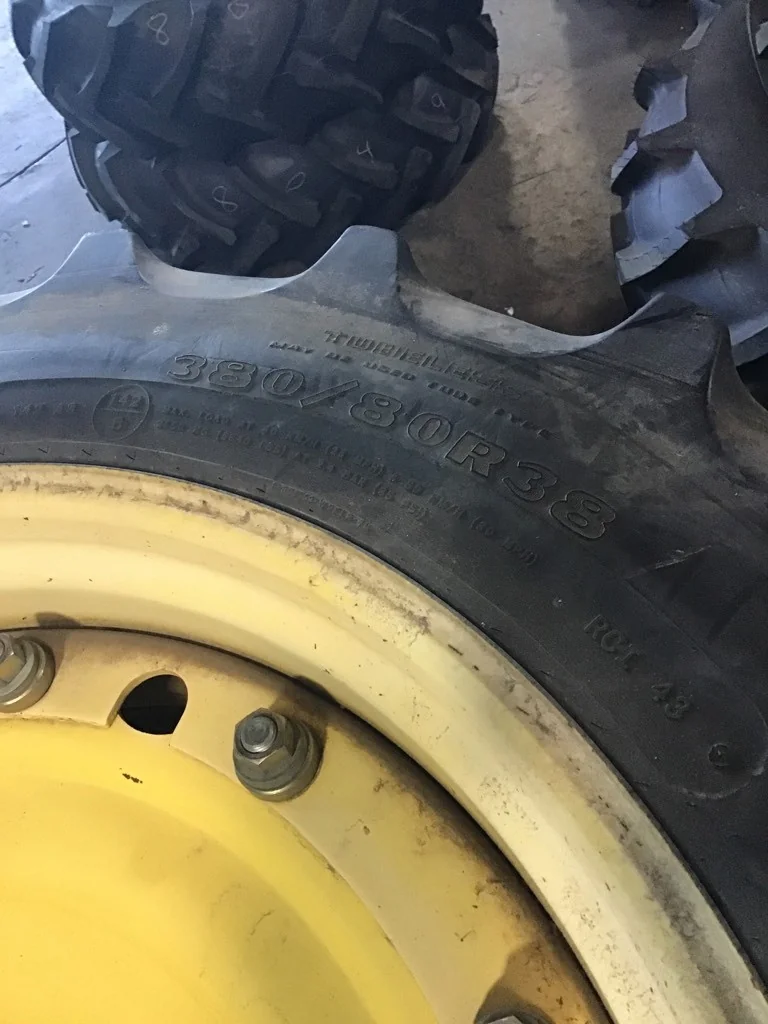 Used 380/80R38 142A8 Goodyear Super Traction Radial DT800 TL R-1W 60-65% on 12 X 38 10-13.19-11.07 R image 2