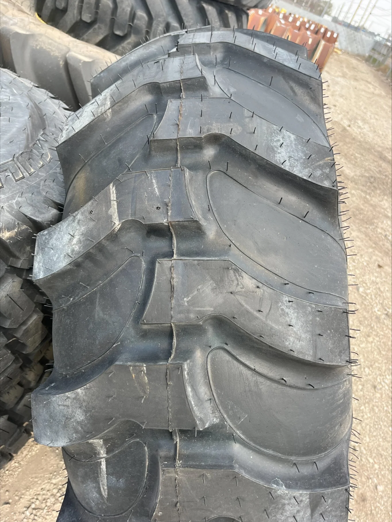 Take-Off 16.9-24/8 Goodyear Industrial Tractor Lug TL R-4 95-100% on 15 X 24 GKN 8-8-6 4/2 Square image 2