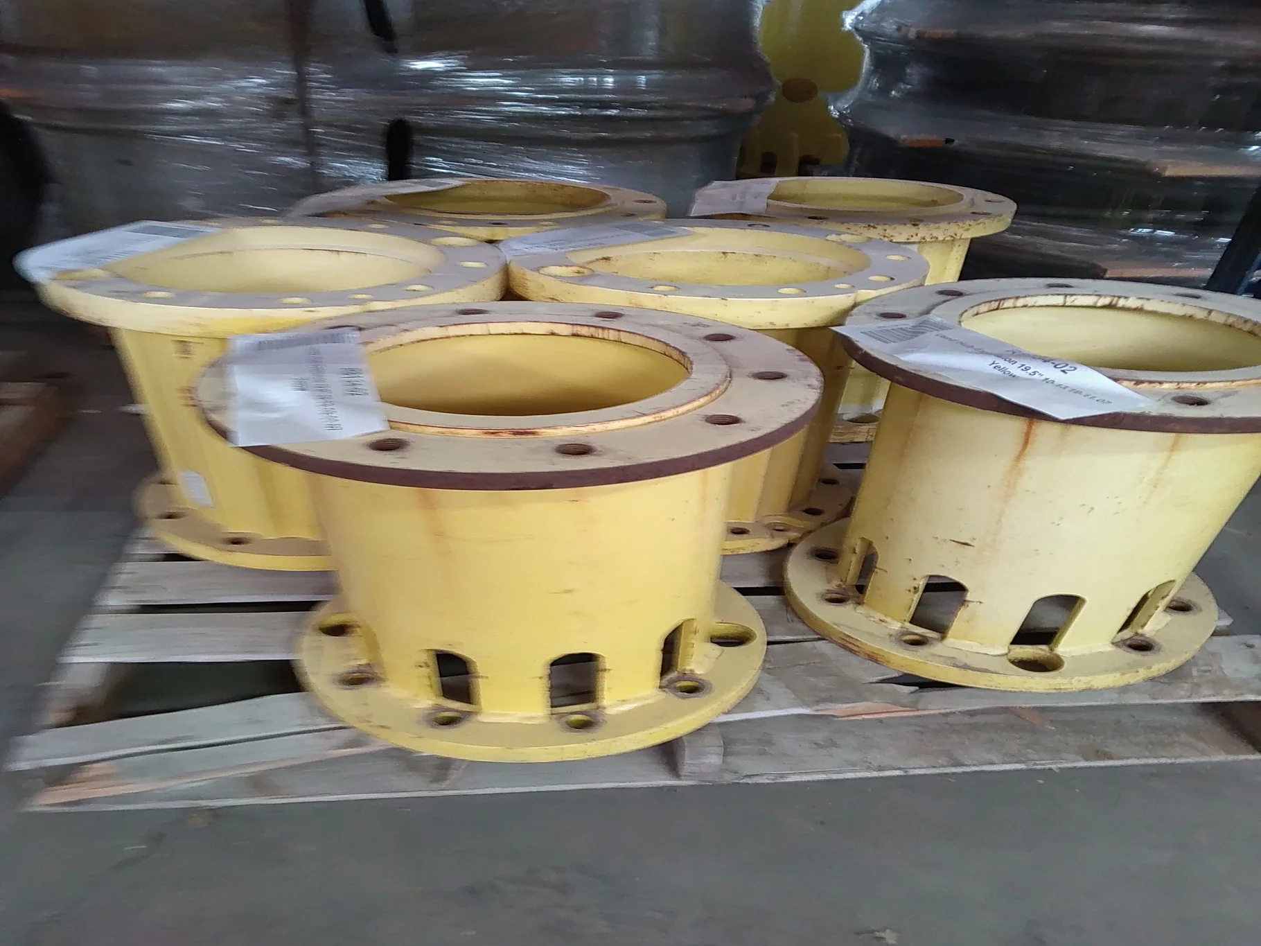 Used Hub Extension 19.5" 10-13.19-11.07 Yellow image 4