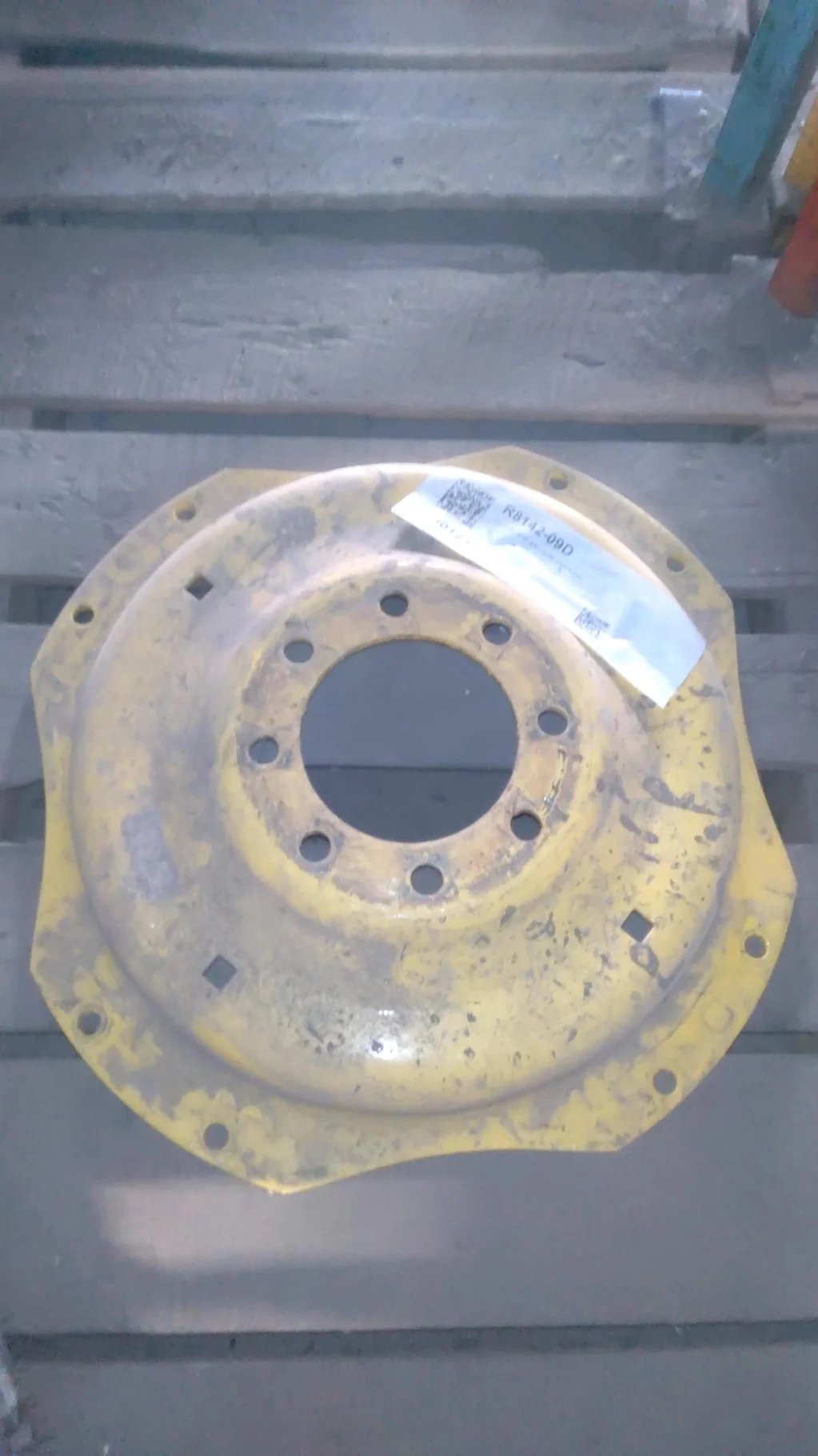 Used Disc 28/30" 8-8-6 Waffle 2 Bolt Yellow image 2