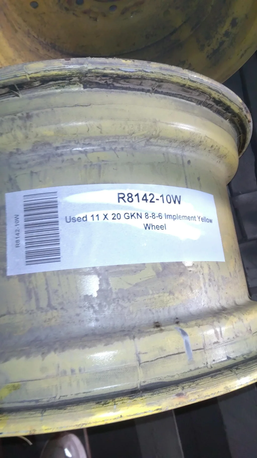 Used 11 X 20 GKN 8-8-6 Implement Yellow Wheel image 2