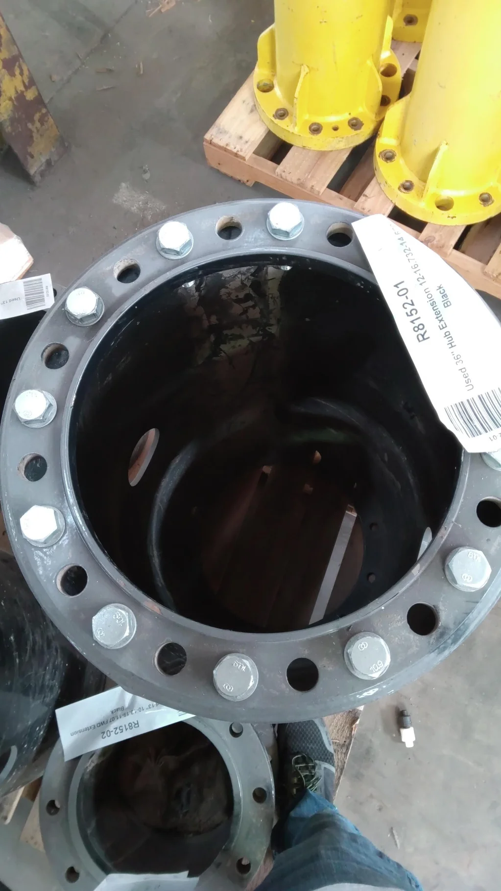 Used 36" Hub Extension 12-16.732-14.620 Black image 3