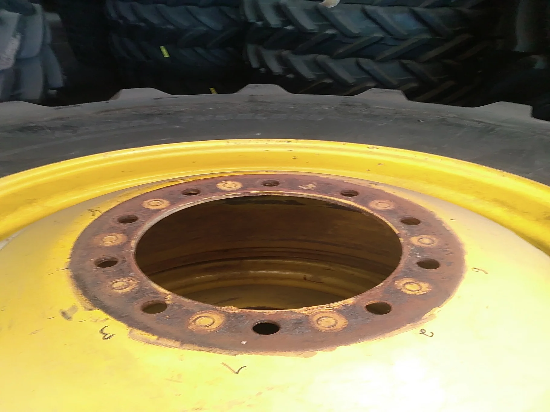 Used 650/85R38 173A8 Michelin MachXbib TL R-1W 90-95% on 23 X 38 10-13.19-11.07-14.37 Dolly Dual Yel image 4