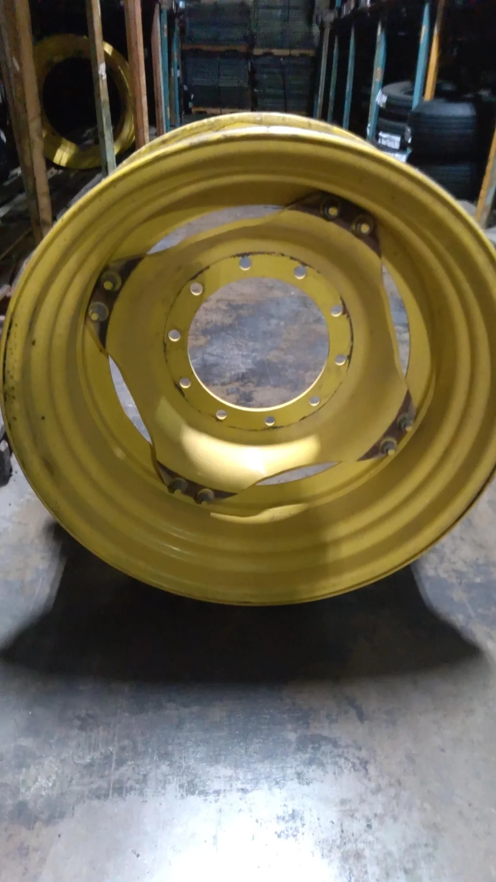 Used 12 X 30 GKN 10-13.19-11.07 4/2 Rail Yellow Wheel w/ Disc