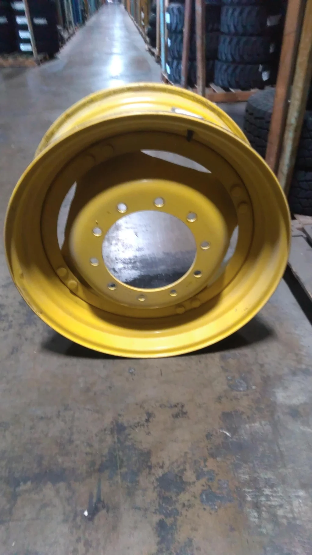 Used 12 X 30 GKN 10-13.19-11.07 4/2 Rail Yellow Wheel w/ Disc image 2