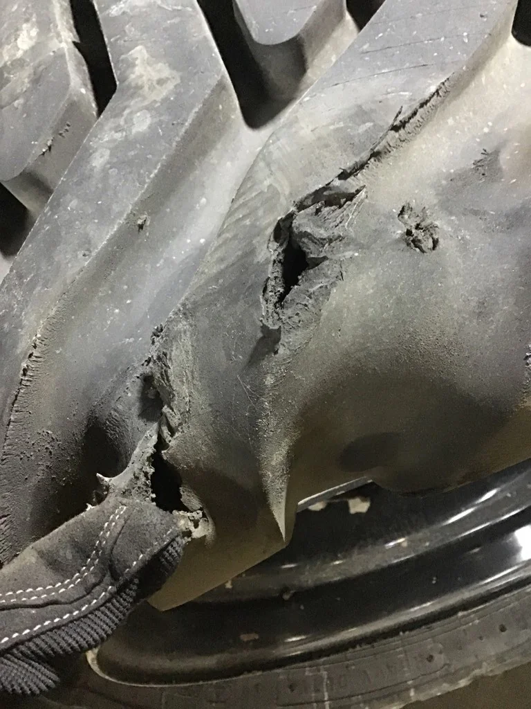 Used 16 X 22.5 10-11.25-8.78 -10.43FS Black Wheel image 2