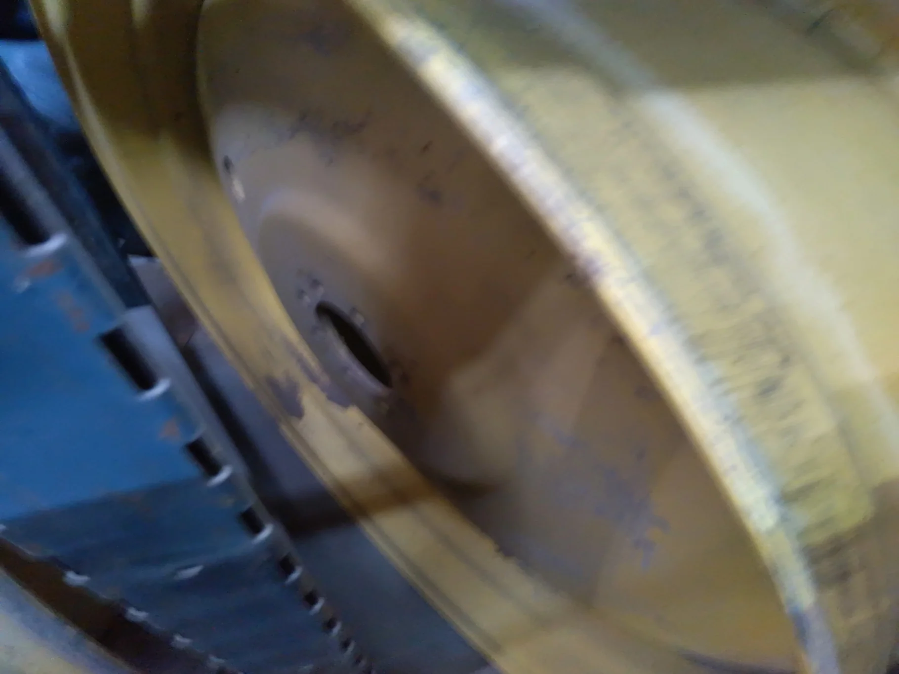 Used 10 X 42 8-8-6.0-8.812 GKN Yellow Wheel