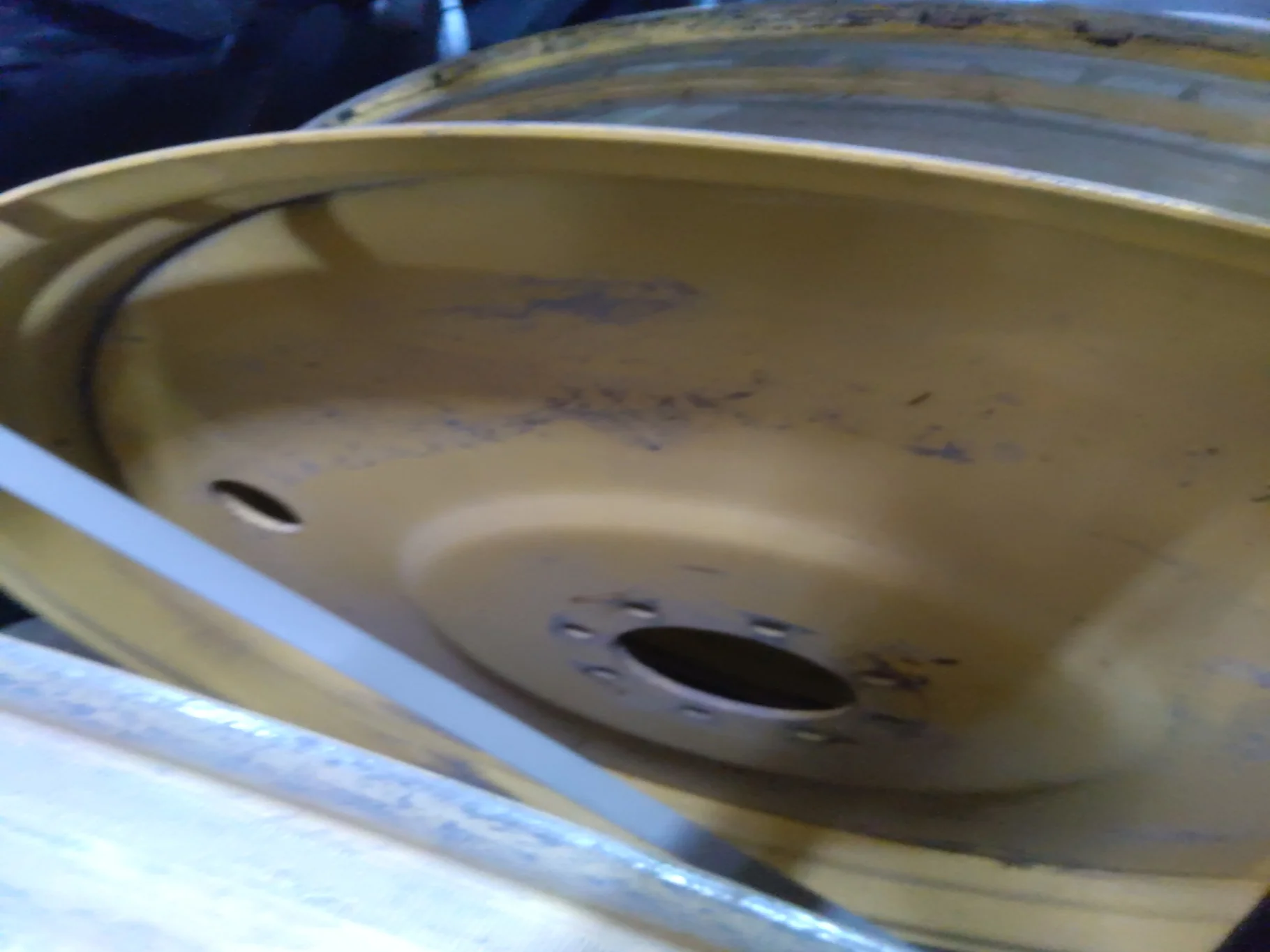 Used 10 X 42 8-8-6.0-8.812 GKN Yellow Wheel image 2