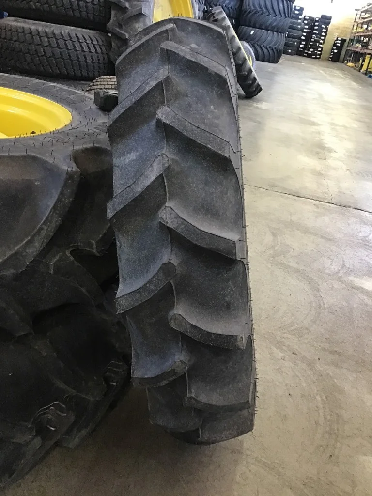 Take-Off 9.5-24/6 Titan DT221 TL R-1 95-100% on 8 X 24 WIL 8-10.82-8.78 4/2 Clamp Yellow Wheel w/ Di image 4