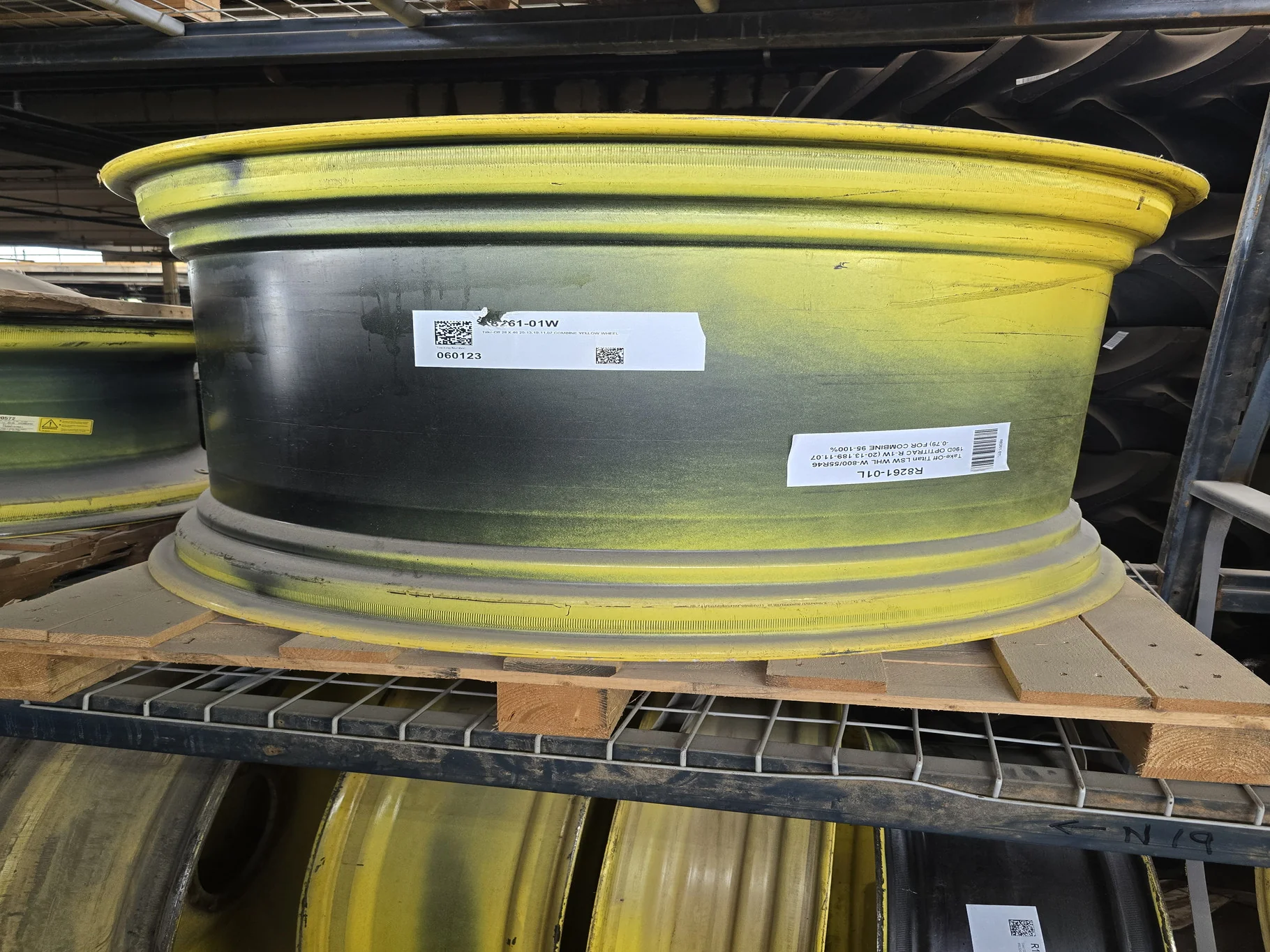Take-Off 28 X 46 20-13.19-11.07 COMBINE YELLOW WHEEL image 4