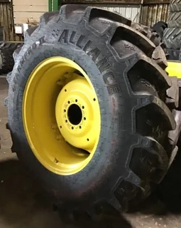 Take-Off 420/85R28 139A8/B Alliance 846 Farm Pro II TL R-1W 95-100% on 15 X 28 WIL 8-8-6 4/2 Clamp Y