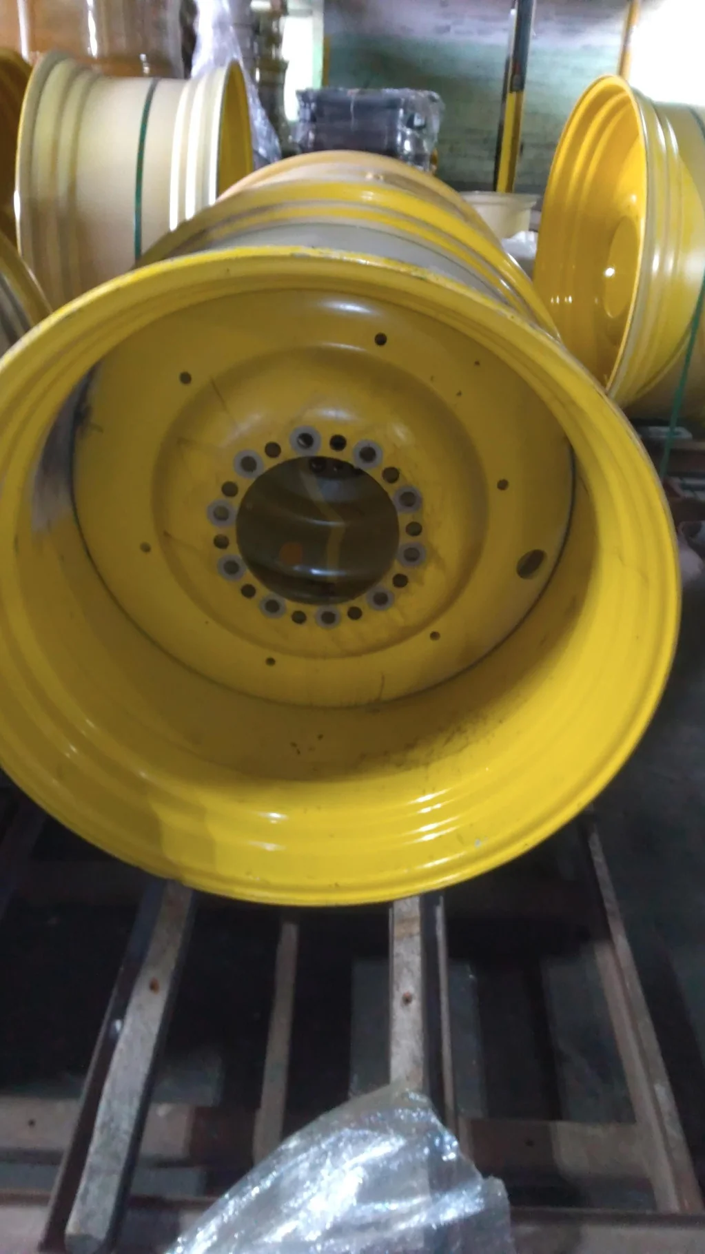 27 X 38 20-13.189-11.063 -0.315OS GKN YELLOW WHEEL