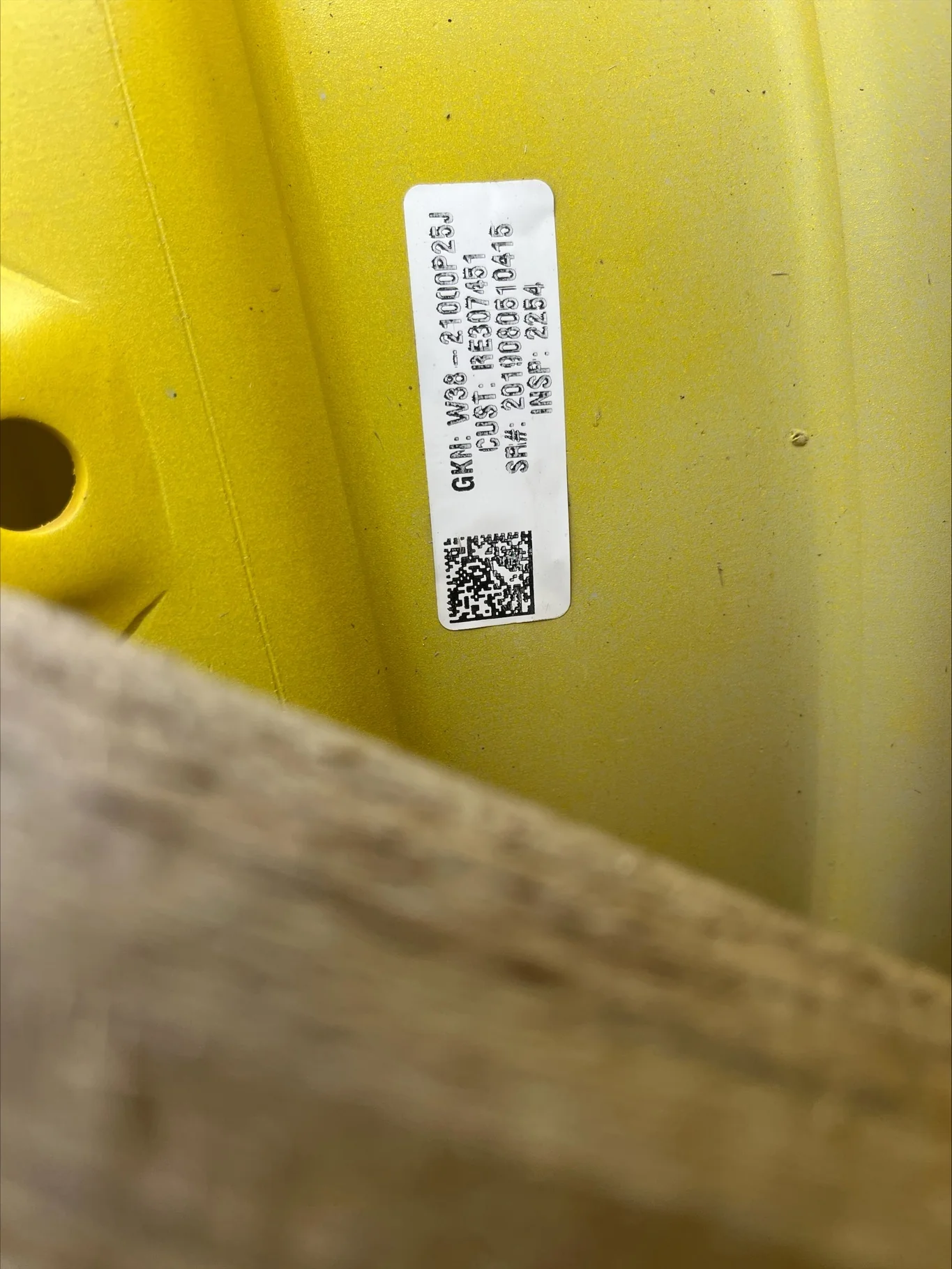 27 X 38 10-13.189-11.063 -0.315OS GKN YELLOW WHEEL image 3
