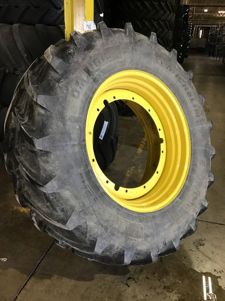 Used 620/70R42 160D Michelin Omnibib TL R-1W 75-80% on 20 X 42 12-32.047-30.078 R & R Yellow Wheel image 4
