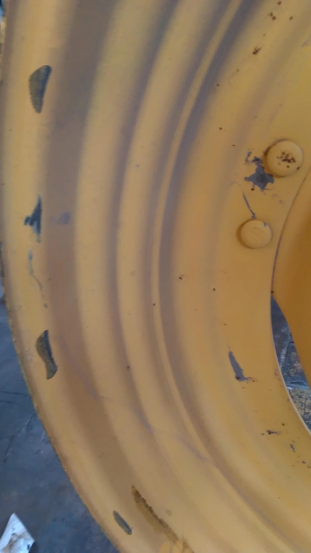 Used 10 X 42 GKN 8-10.82-8.78 4/2 Rail Yellow Wheel w/ Disc (Assembly) image 6