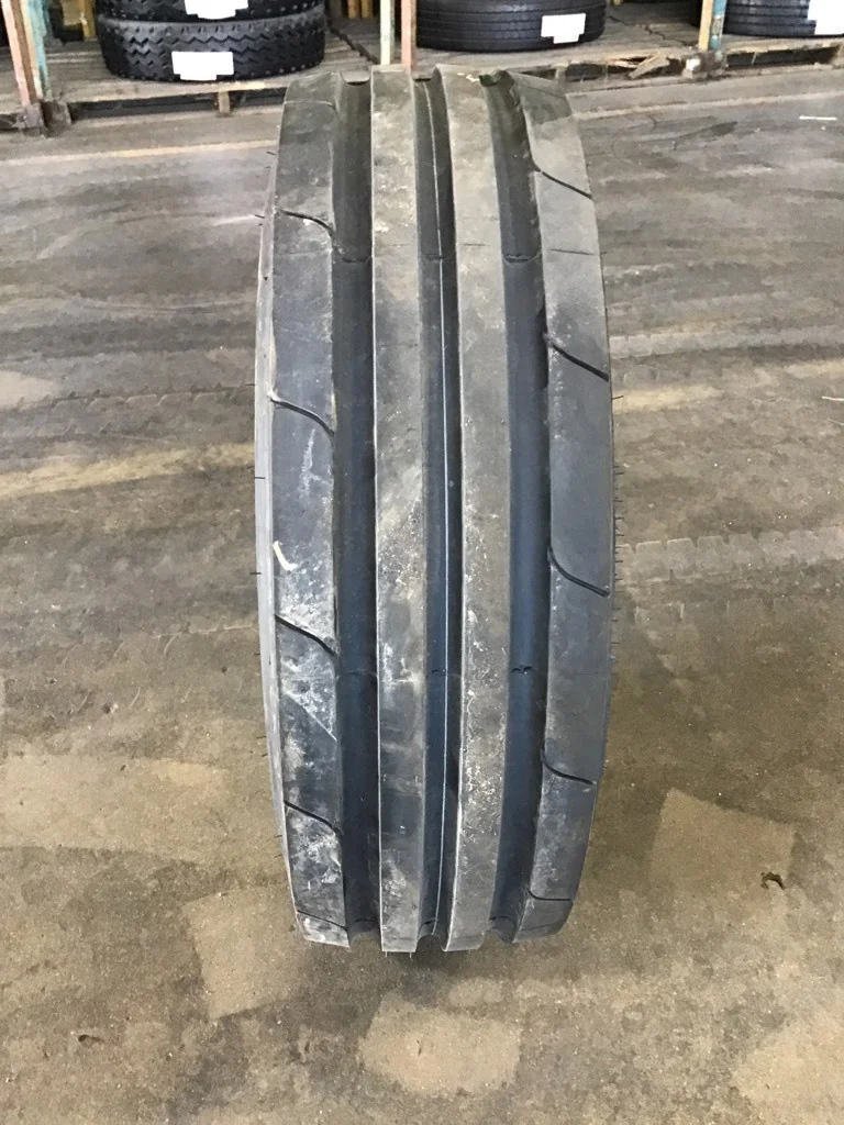 Take-Off VF285/70R19.5 150D Firestone Destination Farm TL I-1 95-100% on 8.25 x 19.5 8-8-6 Implement image 3