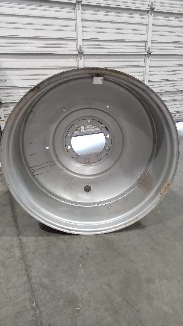 Used 18 X 42 10-13.19-11.07 Dual Silver Wheel image 2