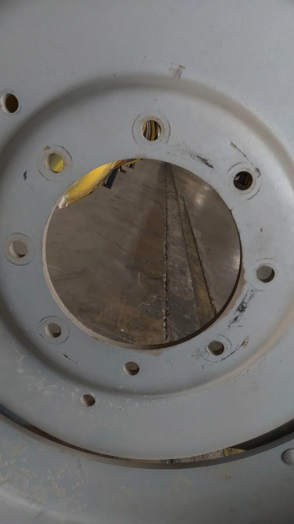 TAKE-OFF 10 X 42 8-10.82-8.78 4/2 Clamp GKN Wheel W/ Disc image 7
