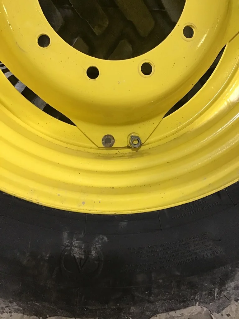 Take-Off 380/85R30 135D Firestone Performer 85 Extra TL R-1W 95-100% on 12 X 30 10-13.19-11.07 4/2 R image 3