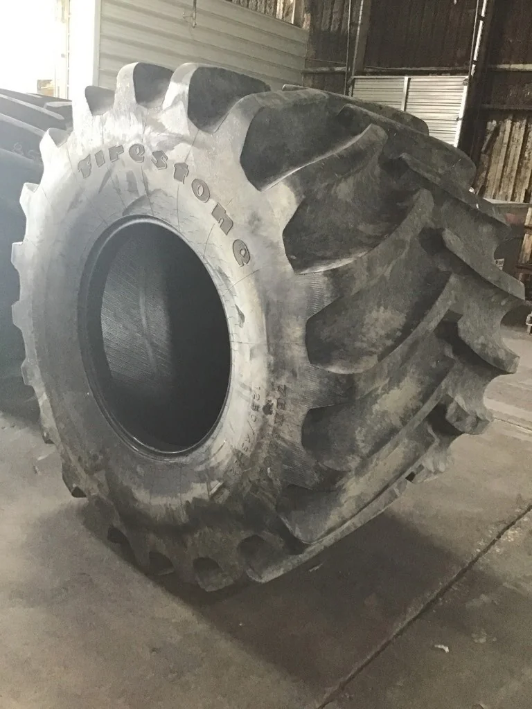 Used 76X50.00-32 182B Firestone Flotation 23 Degree DT TL HF-3 75-80%