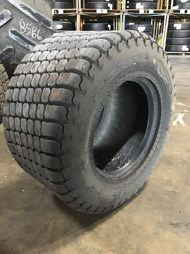 Take-Off 33 x 15.50-16.5 Galaxy air seeder tires 95-100% image 2