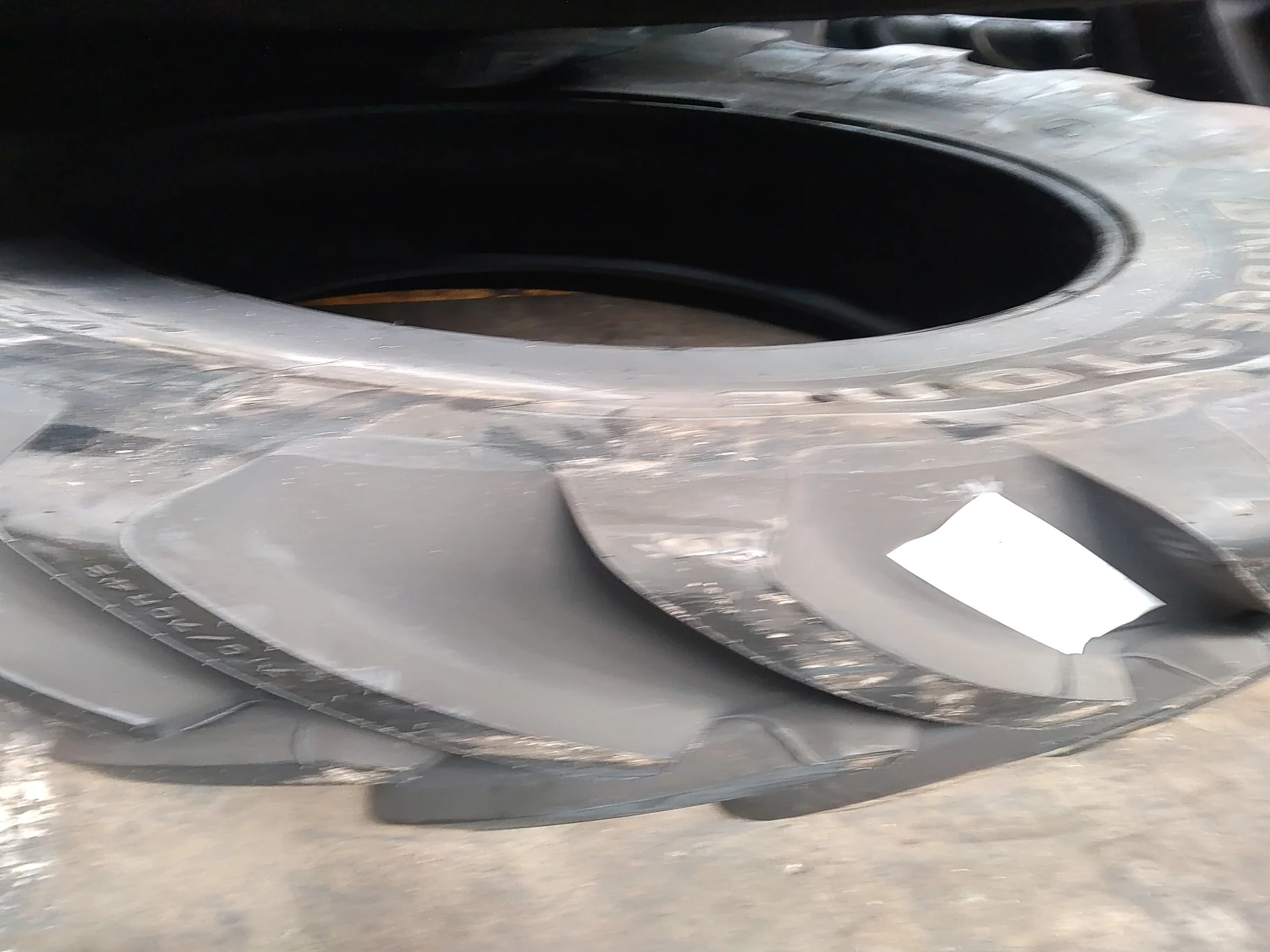 VF710/70R42 179D BRIDGESTONE R1W