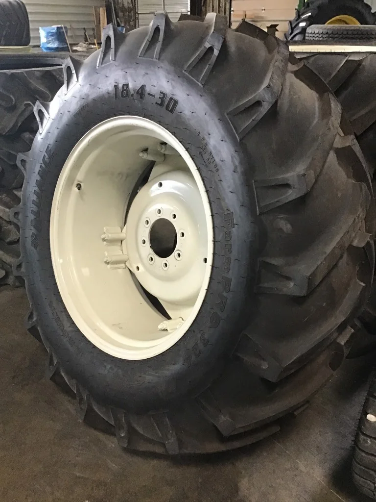 Take-Off 18.4-30/8 Alliance FarmPro 324 TT R-1 95-100% on 15 X 30 8-8-5.95 4/2 Clamp White Wheel w/ image 2