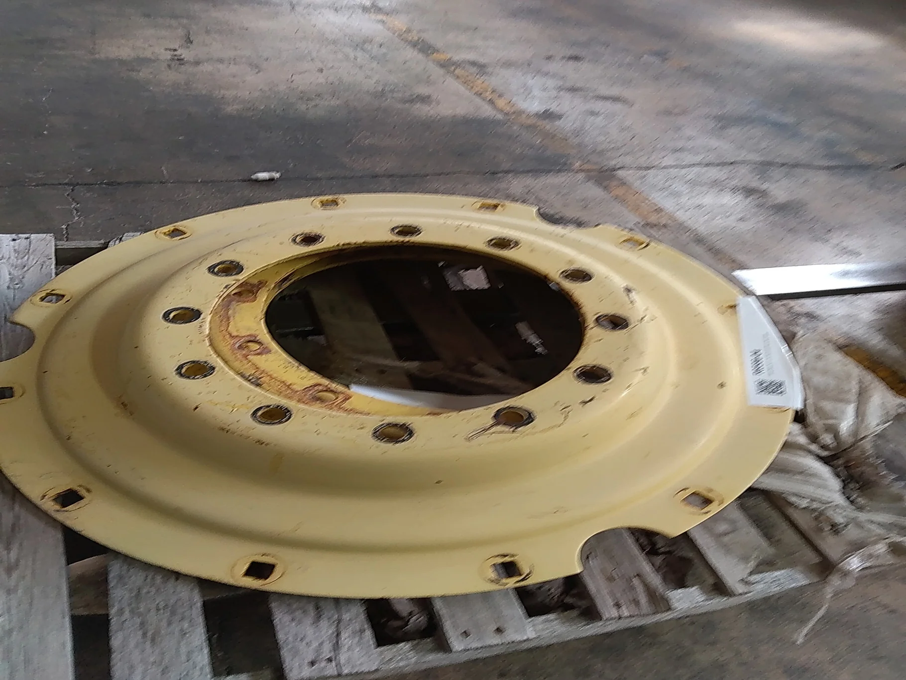 Used Discs 38" 12-16.732-14.620 Rim & Rail Yellow