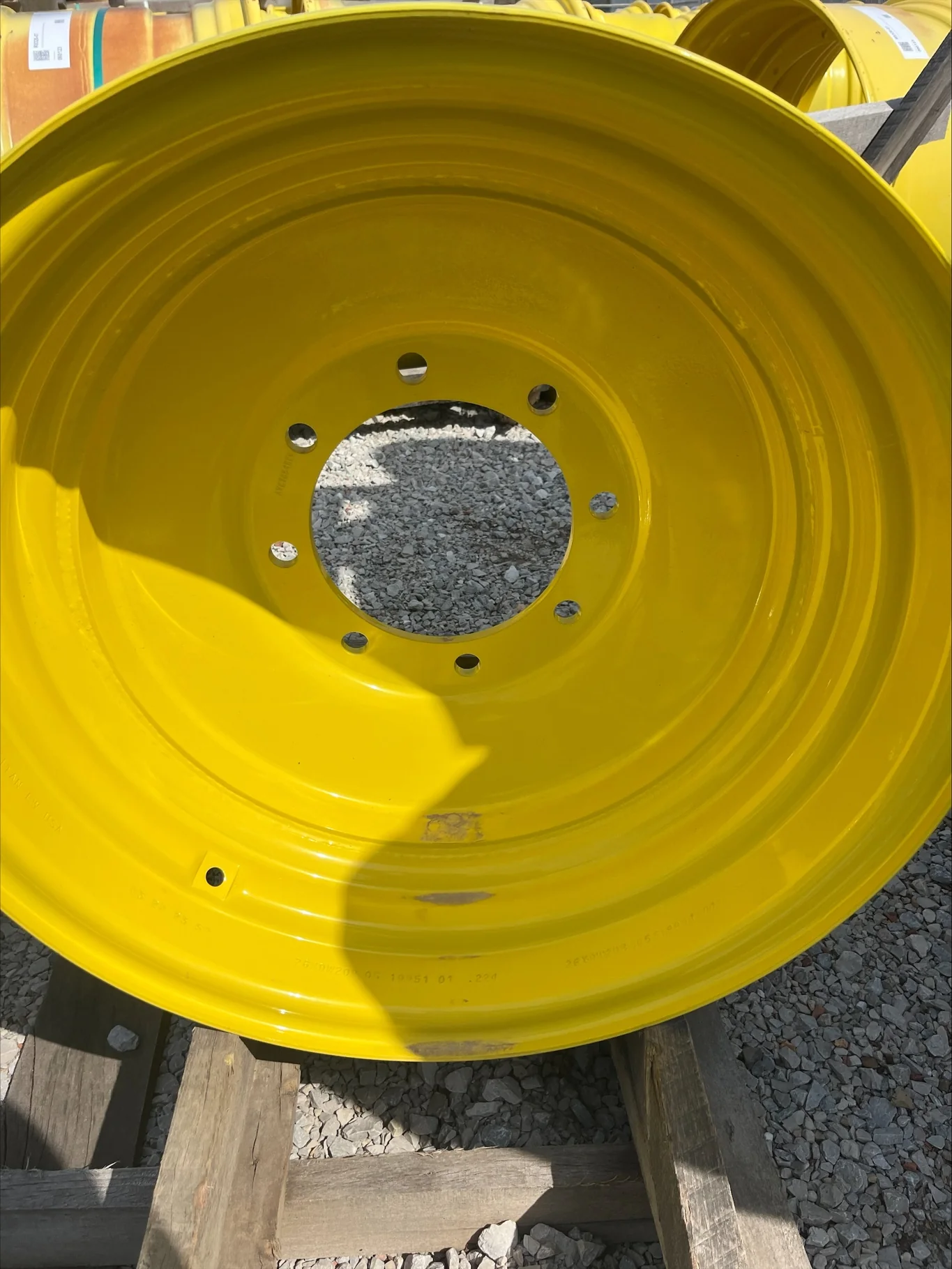 TAKE-OFF 20 X 26 8-10.827-8.725 -1.73IN YELLOW WHEEL image 2
